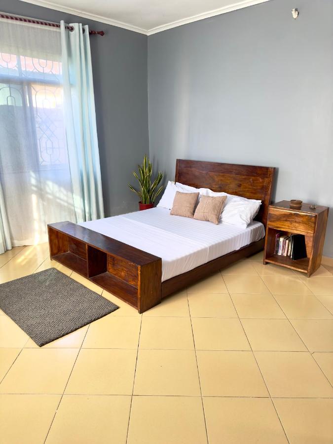 Sally'S Home-Near Jnia Airport Dar-es-Salaam Eksteriør bilde